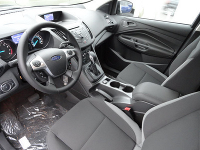 ford escape 2013 silver suv s 4 cylinders automatic with overdrive 60546