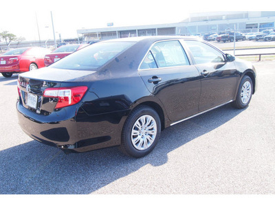 toyota camry 2012 black sedan le gasoline 4 cylinders front wheel drive automatic 77074