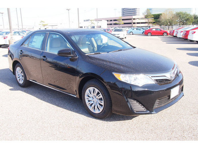 toyota camry 2012 black sedan le gasoline 4 cylinders front wheel drive automatic 77074