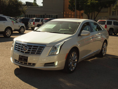 cadillac xts 2013 white sedan luxury collection gasoline 6 cylinders front wheel drive automatic 77002