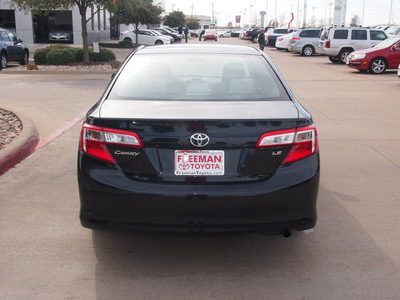 toyota camry 2012 black sedan le gasoline 4 cylinders front wheel drive automatic 76053