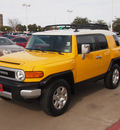 toyota fj cruiser 2010 yellow suv sr gasoline 6 cylinders 2 wheel drive automatic 76053