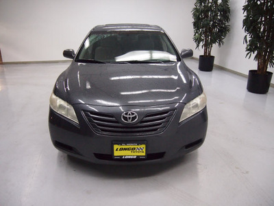 toyota camry 2007 dk  gray sedan le gasoline 4 cylinders front wheel drive automatic 91731