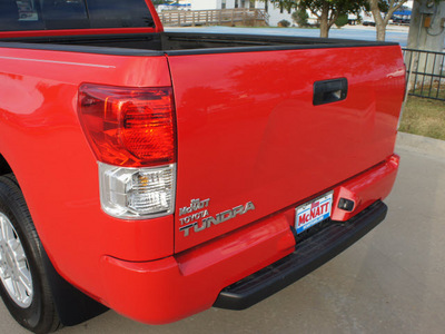 toyota tundra 2010 red grade 8 cylinders 6 speed automatic 76210