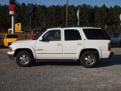 chevrolet tahoe 2002 white suv lt flex fuel 8 cylinders 4 wheel drive not specified 27569