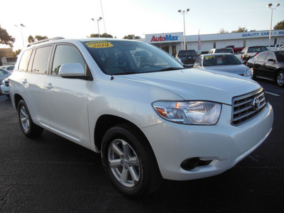 toyota highlander 2010 white suv gasoline 6 cylinders front wheel drive automatic 34474