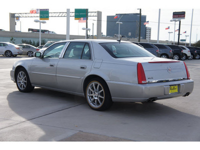 cadillac dts 2007 silver sedan performance gasoline 8 cylinders front wheel drive automatic 77043