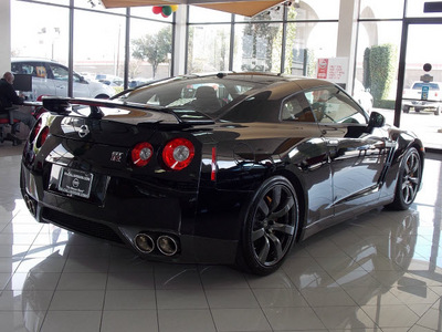 nissan gt r 2009 black coupe premium gasoline 6 cylinders all whee drive shiftable automatic 77477