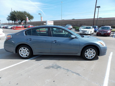 nissan altima 2011 gray sedan 2 5 s gasoline 4 cylinders front wheel drive shiftable automatic 77477