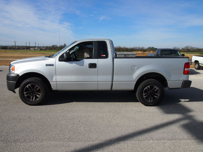 ford f 150 2008 silver pickup truck xl gasoline 6 cylinders 2 wheel drive 5 speed manual 78009