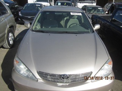 toyt camry le x