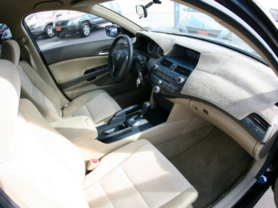 honda accord 2010 black sedan lx p gasoline 4 cylinders front wheel drive automatic 79936