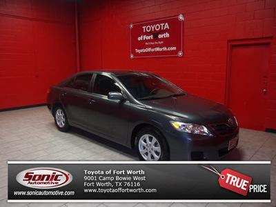 toyota camry 2011 gray sedan le gasoline 4 cylinders front wheel drive automatic 76116