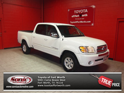 toyota tundra 2004 white sr5 gasoline 8 cylinders rear wheel drive automatic with overdrive 76116
