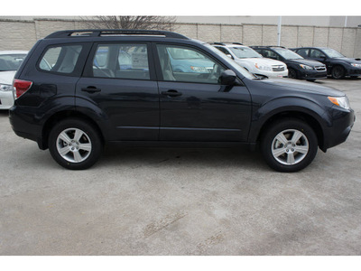 subaru forester 2012 dk  gray wagon 2 5x gasoline 4 cylinders all whee drive automatic 77099