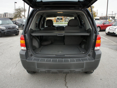 ford escape 2006 black suv xls gasoline 4 cylinders front wheel drive automatic 75062