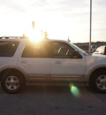 ford expedition 2005 white suv eddie bauer gasoline 8 cylinders rear wheel drive automatic 77037