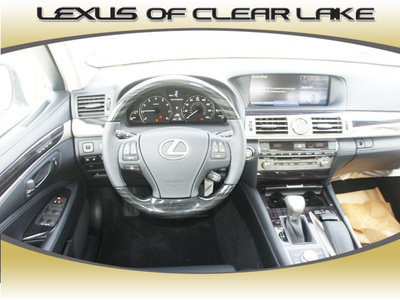 lexus ls 460 2013 white sedan l gasoline 8 cylinders rear wheel drive automatic 77546
