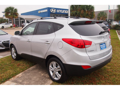 hyundai tucson 2013 silver gls gasoline 4 cylinders front wheel drive automatic 77074