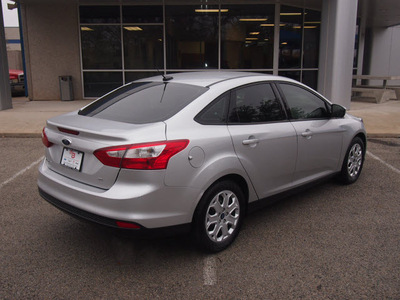 ford focus 2012 silver sedan se flex fuel 4 cylinders front wheel drive automatic 76049