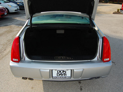 cadillac dts 2010 lt  gray sedan 4 6l v8 gasoline 8 cylinders front wheel drive automatic 76011