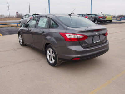 ford focus 2013 gray sedan se flex fuel 4 cylinders front wheel drive automatic 76234