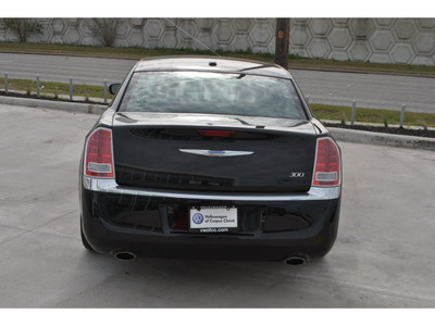 chrysler 300 2012 black sedan gasoline 6 cylinders rear wheel drive automatic 78411