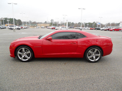 chevrolet camaro 2011 red coupe ss gasoline 8 cylinders rear wheel drive automatic 75604