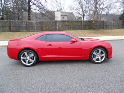 chevrolet camaro 2011 red coupe ss gasoline 8 cylinders rear wheel drive automatic 75604
