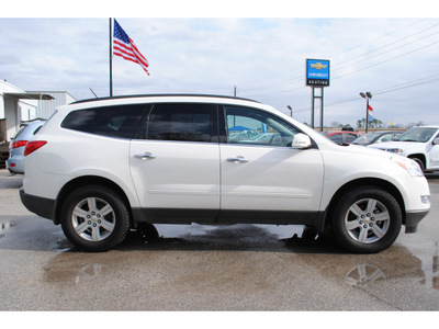 chevrolet traverse 2012 white lt gasoline 6 cylinders front wheel drive automatic 77532