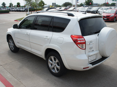 toyota rav4 2012 white suv gasoline 4 cylinders 2 wheel drive 4 speed automatic 76053