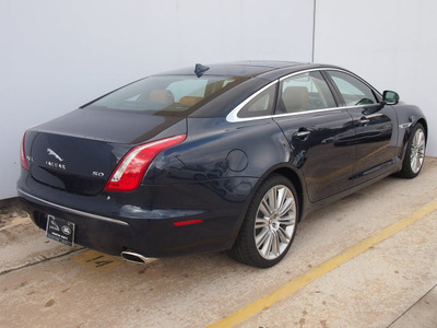 jaguar xjl 2013 blue sedan supercharged gasoline v8 rear wheel drive automatic 77090