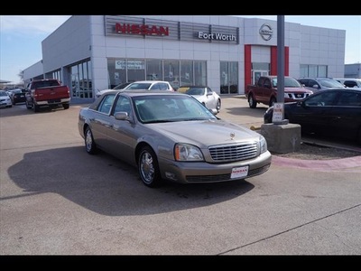 cadillac deville 2004 beige sedan gasoline 8 cylinders front wheel drive automatic 76116