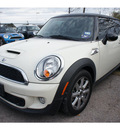 mini cooper 2011 off white hatchback s gasoline 4 cylinders front wheel drive 6 speed manual 78729