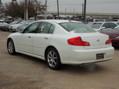 infiniti g35 2005 off white sedan gasoline 6 cylinders rear wheel drive shiftable automatic 77074