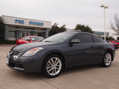 nissan altima 2009 dk  gray coupe 3 5 se gasoline 6 cylinders front wheel drive automatic 76011
