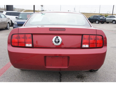 ford mustang 2007 red coupe 6 cylinders automatic 76543