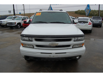 chevrolet tahoe 2006 white suv ls flex fuel 8 cylinders 4 wheel drive automatic with overdrive 77627