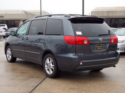 toyota sienna 2006 gray van xle 7 passenger gasoline 6 cylinders front wheel drive automatic 77074