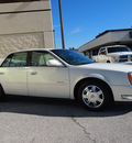 cadillac deville 2005 white sedan gasoline 8 cylinders front wheel drive automatic 76011