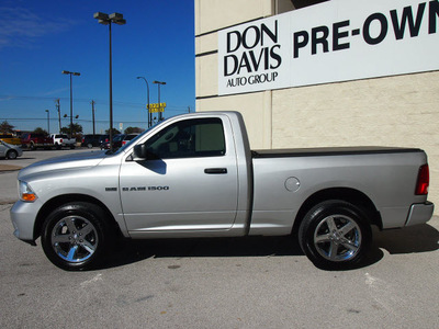 ram 1500 2012 silver gasoline 8 cylinders 2 wheel drive automatic 76011