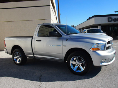 ram 1500 2012 silver gasoline 8 cylinders 2 wheel drive automatic 76011