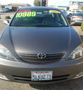 toyota camry 2004 gray sedan le gasoline 6 cylinders front wheel drive automatic 93955