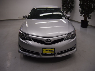 toyota camry 2012 silver sedan se 4 cylinders automatic 91731