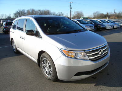 honda odyssey 2012 silver van exl gasoline 6 cylinders front wheel drive not specified 46219