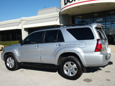 toyota 4runner 2009 gray suv sr5 gasoline 6 cylinders 2 wheel drive automatic 76011