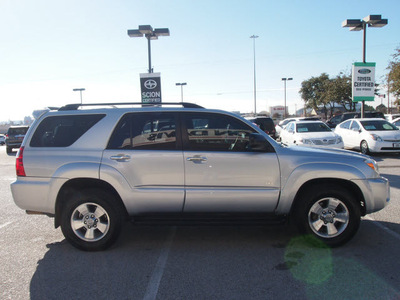 toyota 4runner 2009 gray suv sr5 gasoline 6 cylinders 2 wheel drive automatic 76011