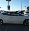 hyundai veloster 2013 white coupe gasoline 4 cylinders front wheel drive 6 speed manual 76011