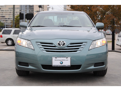 toyota camry 2007 lt  green sedan le gasoline 4 cylinders front wheel drive automatic 77002