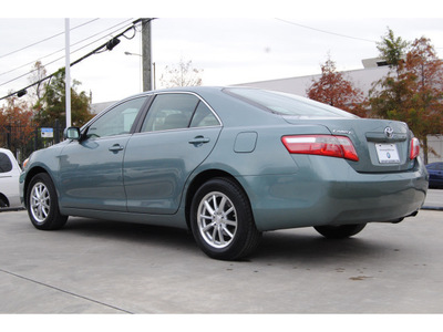 toyota camry 2007 lt  green sedan le gasoline 4 cylinders front wheel drive automatic 77002